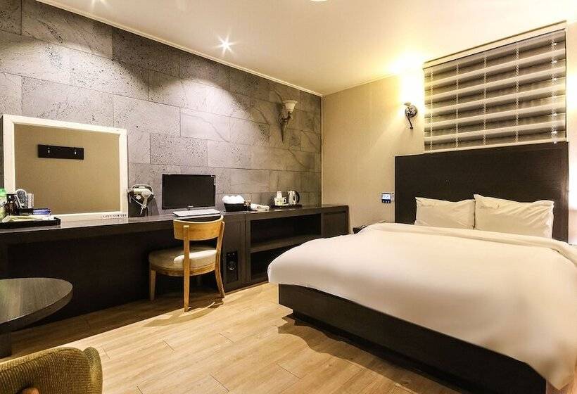 Wanju J Self Check In Motel