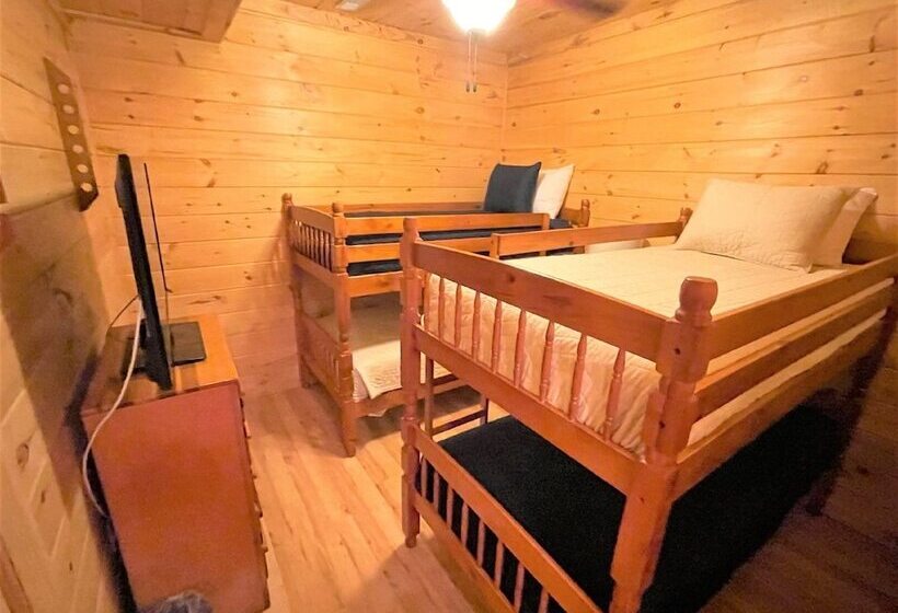 Whispering Creek Lodge Blue Ridge