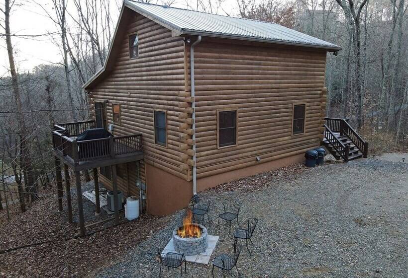 Whispering Creek Lodge Blue Ridge