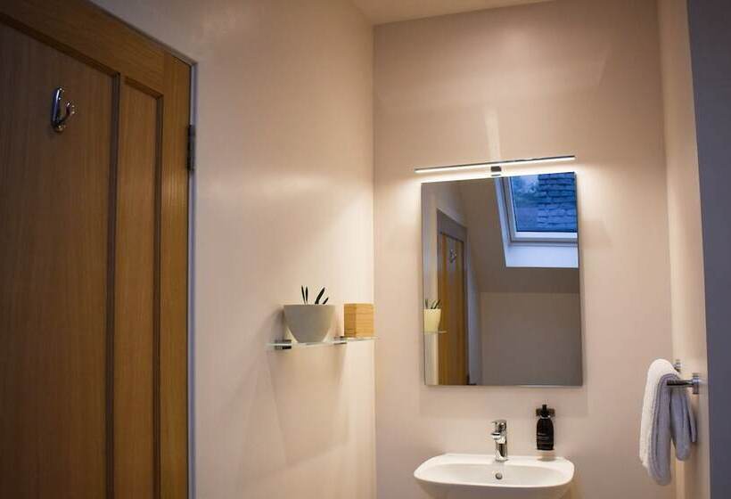 민박 Orchy Bank House