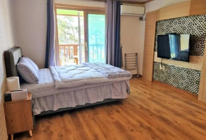 Boryeong Beach House Pension