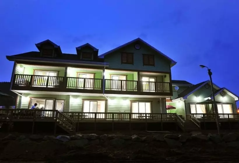 Boryeong Beach House Pension