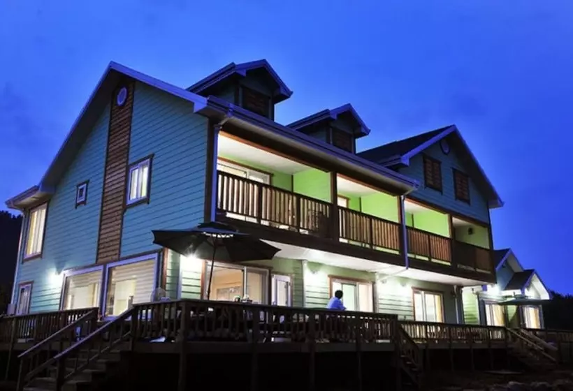 Boryeong Beach House Pension