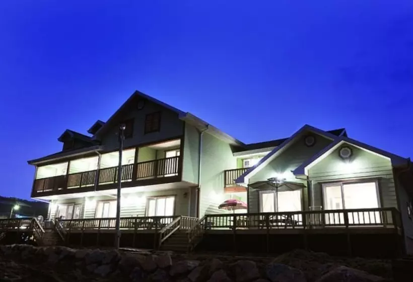 Boryeong Beach House Pension