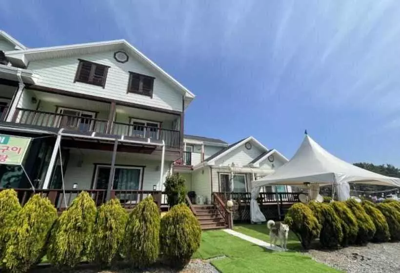 Boryeong Beach House Pension