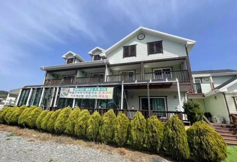 Boryeong Beach House Pension