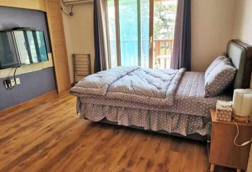 Boryeong Beach House Pension