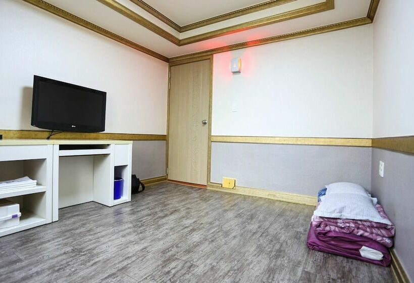 Donghae Daemyung Motel