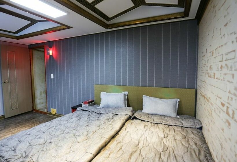 Donghae Daemyung Motel