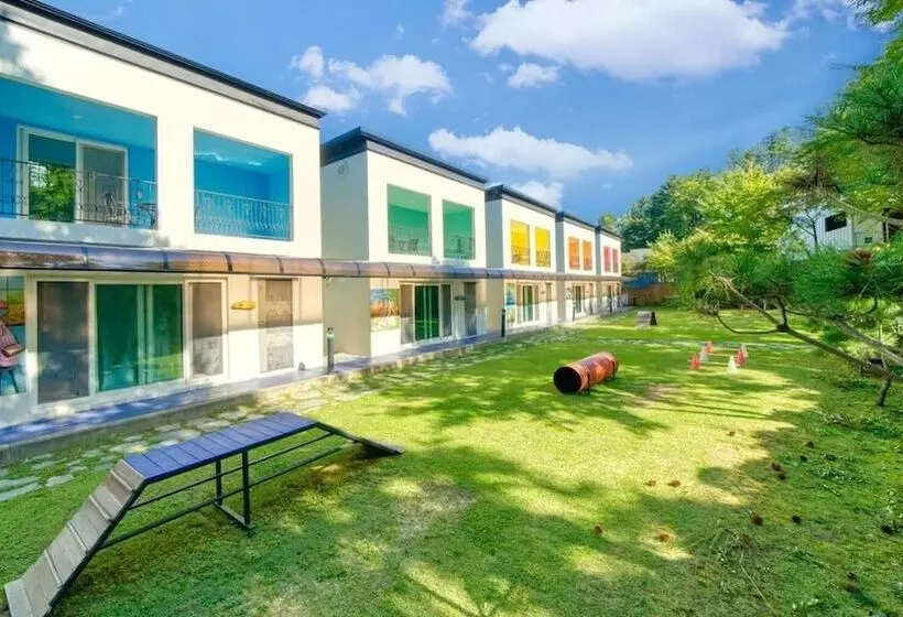 Majatalo Gapyeong Highmong Pet Friendly Kids Pool