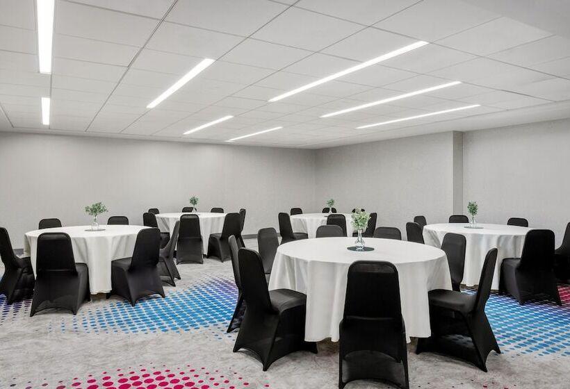 ホテル Aloft Chicago Schaumburg