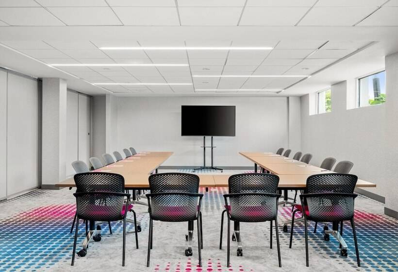 ホテル Aloft Chicago Schaumburg