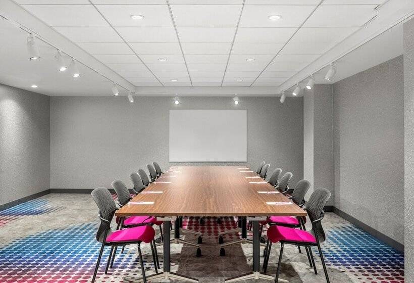 ホテル Aloft Chicago Schaumburg