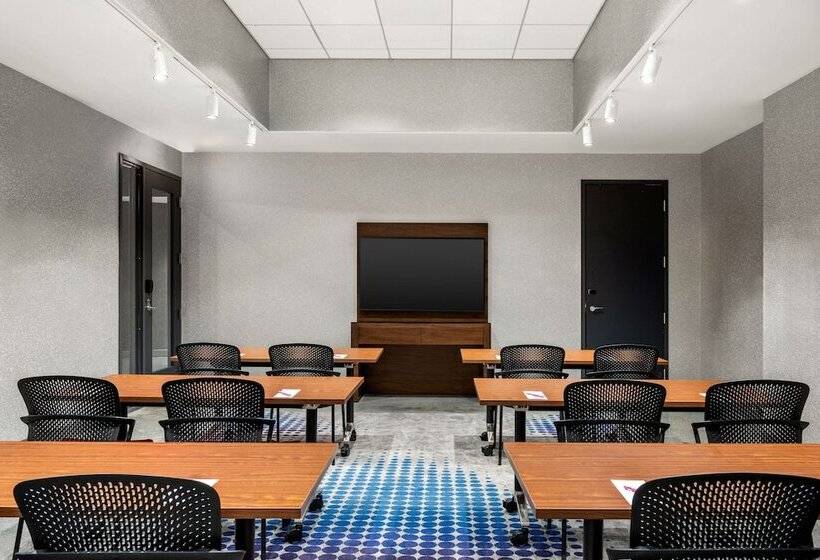 ホテル Aloft Chicago Schaumburg