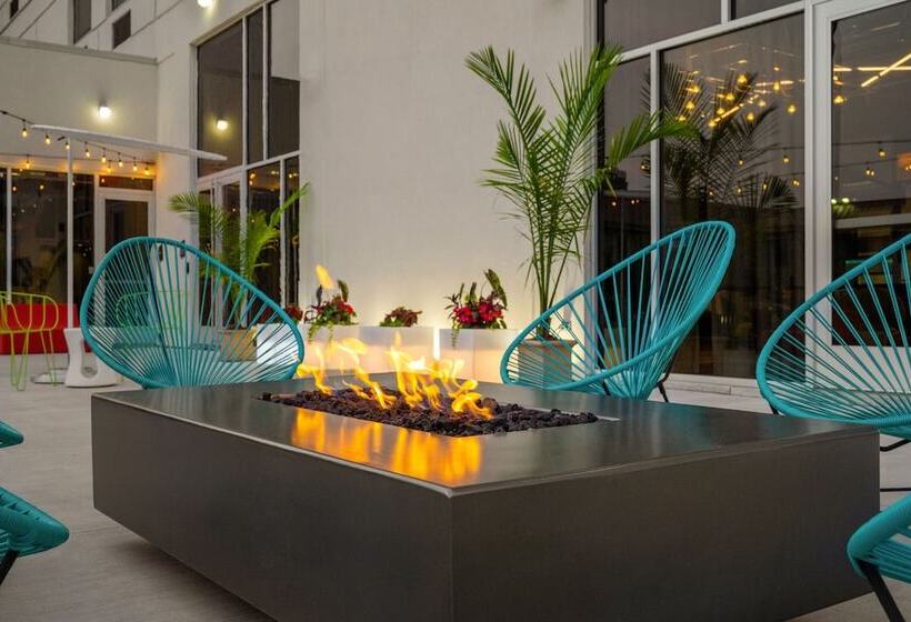 ホテル Aloft Chicago Schaumburg