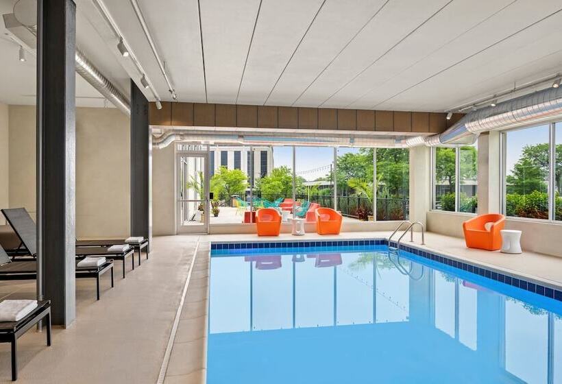 ホテル Aloft Chicago Schaumburg