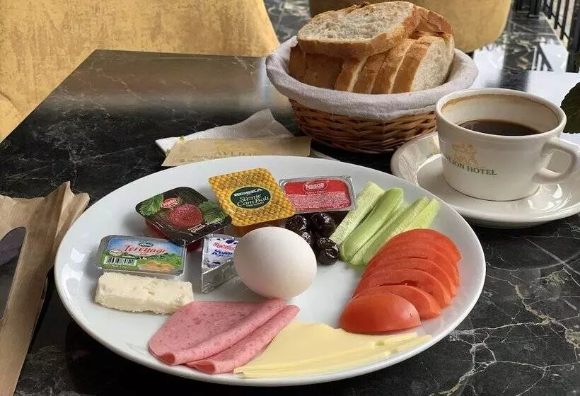 ホテル Avlion Boutique