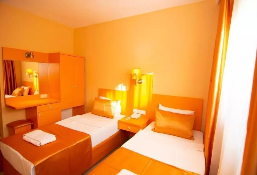 ホテル Avlion Boutique