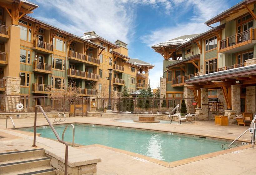 Отель Escala Lodges By Luxury Mountain Destina