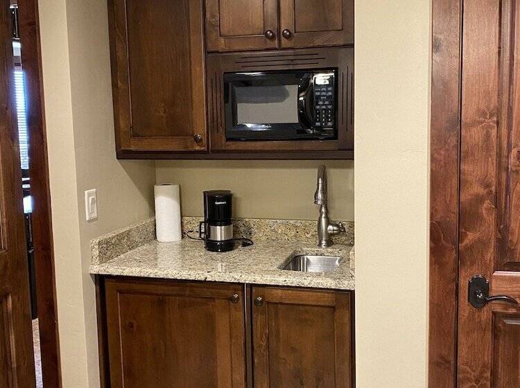 Отель Escala Lodges By Luxury Mountain Destina