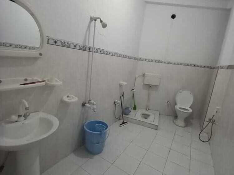 هتل Fr Darya E Swat