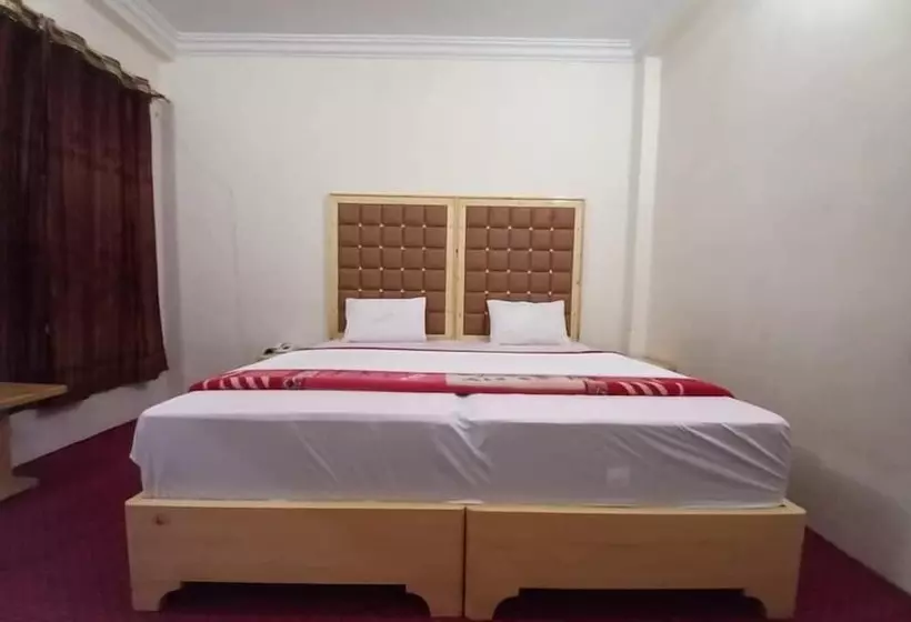 هتل Fr Darya E Swat