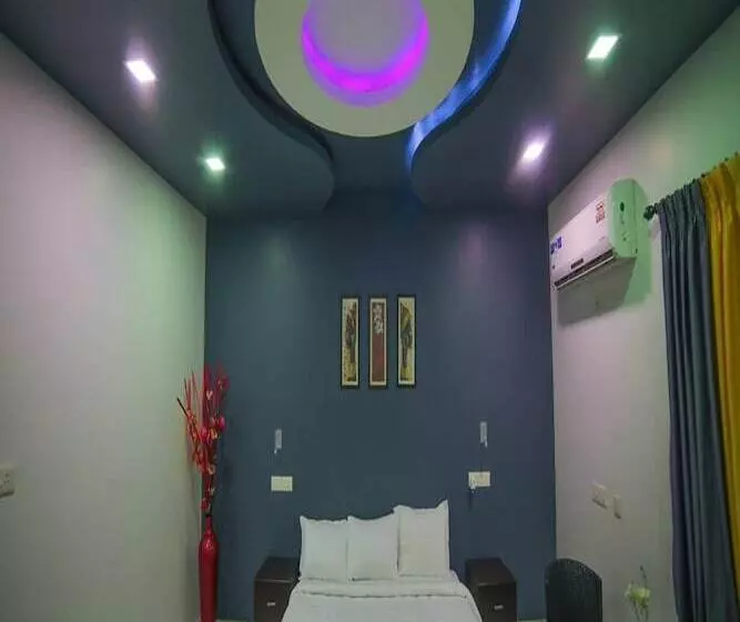 ホテル G