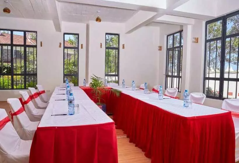 هتل Galaxy Inn  Athi River