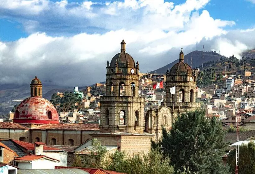 هتل Hostal Monumental