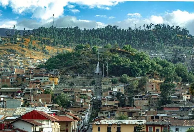 هتل Hostal Monumental