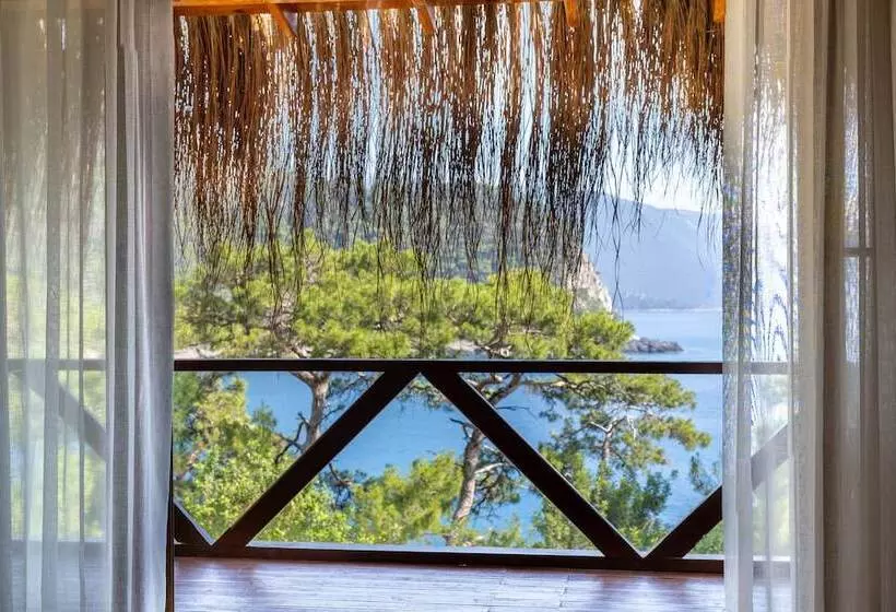 Hotelli La Boheme Kabak