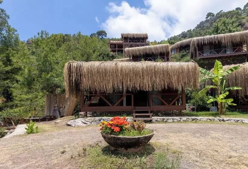 Hotelli La Boheme Kabak