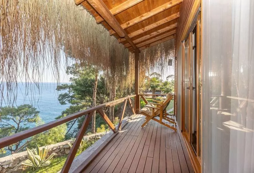 Hotelli La Boheme Kabak