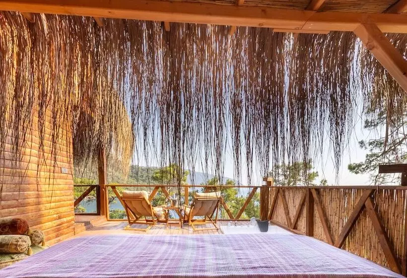 Hotelli La Boheme Kabak