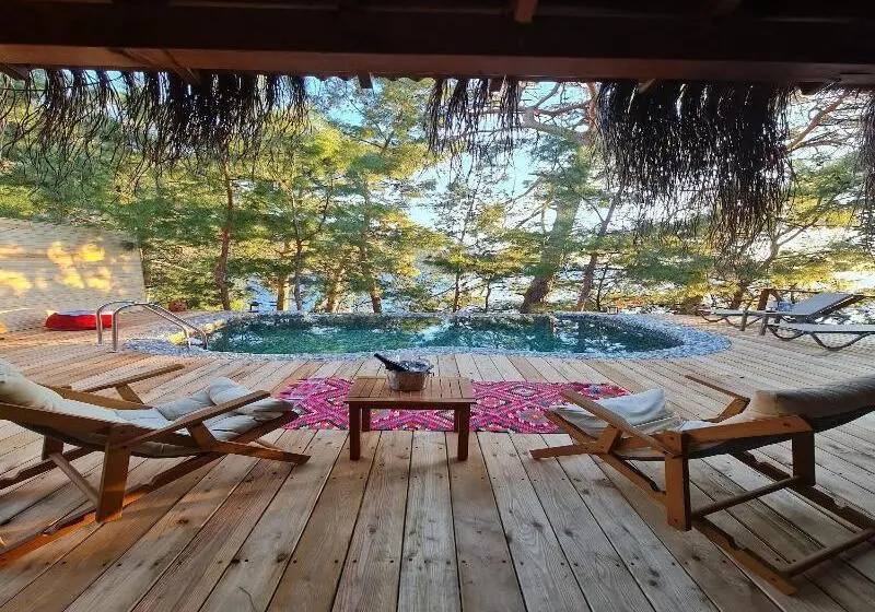 ホテル La Boheme Kabak
