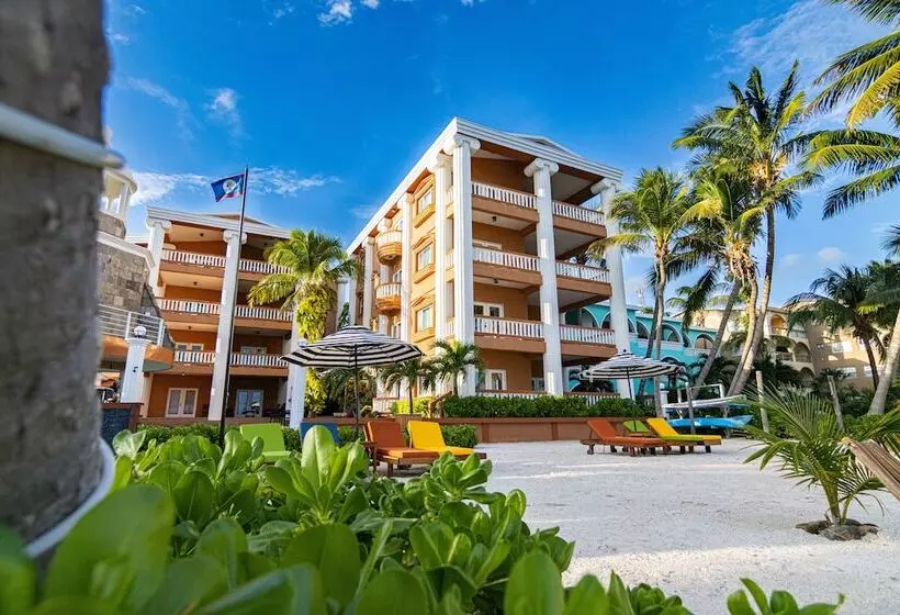 Hotelli Lighthouse Beach Villas