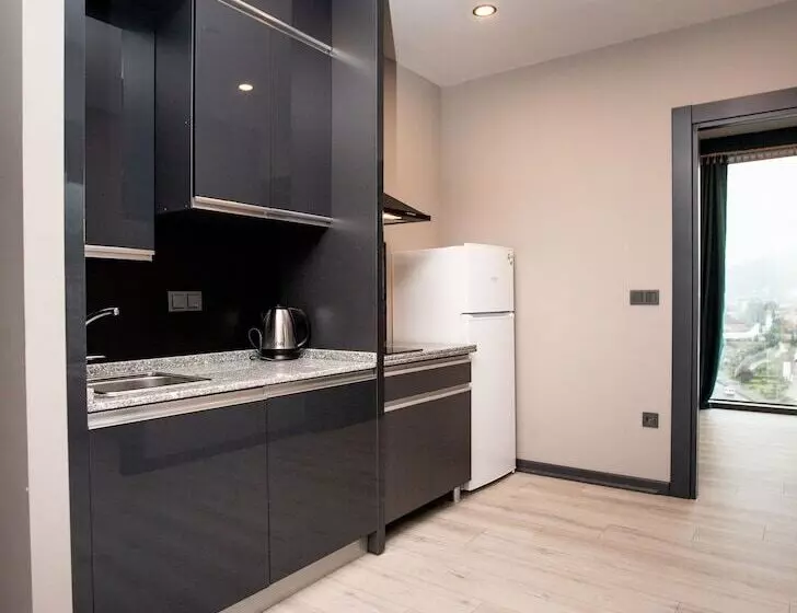 Hotelli Marina Green Suit