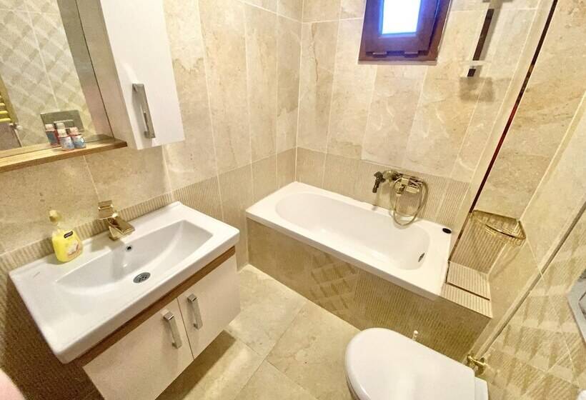 ホテル Mia Thermal Suits