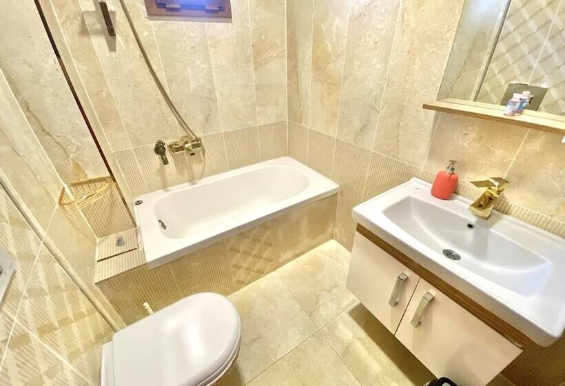 ホテル Mia Thermal Suits