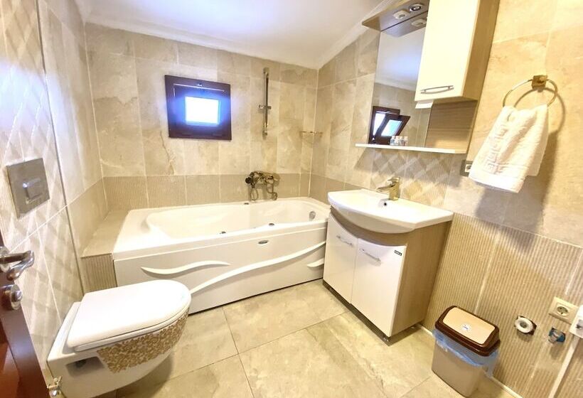 ホテル Mia Thermal Suits