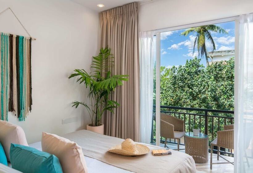 Hotel Outpost Weligama Beachfront