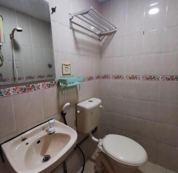 فندق Oyo 90086 My Seven Days Inn