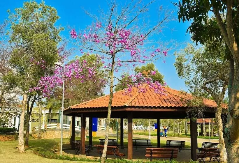 هتل Rainha Dos Apóstolos