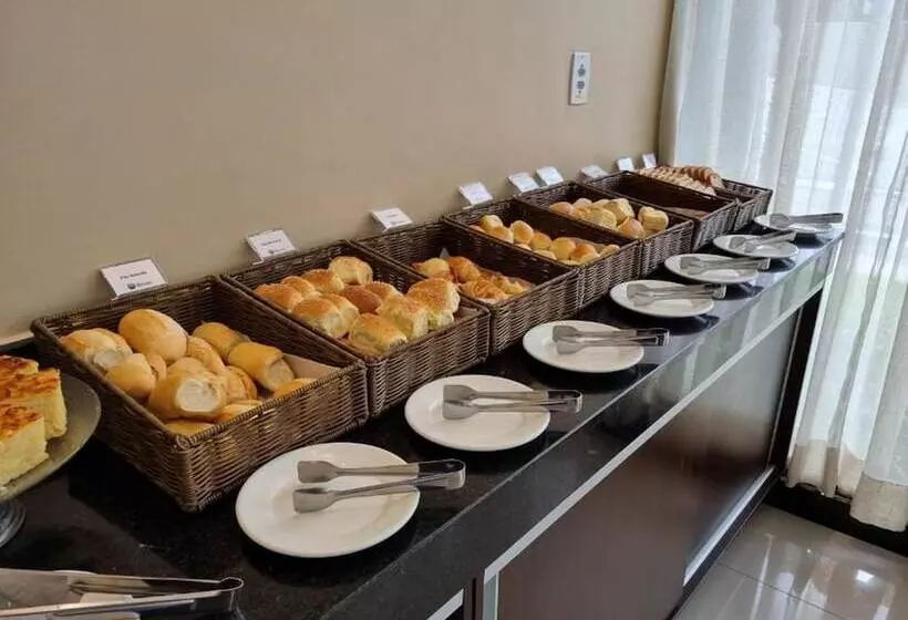 هتل Rainha Dos Apóstolos