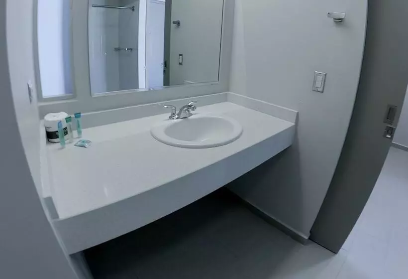 هتل Royal Delonix