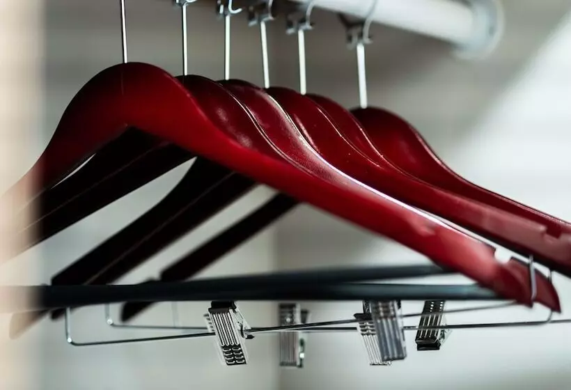 هتل Royal Delonix