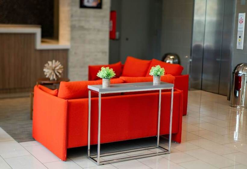 هتل Royal Delonix