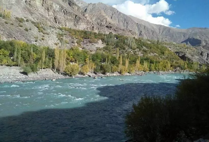 هتل Snowland Palace Skardu
