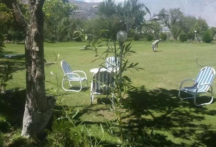 هتل Snowland Palace Skardu