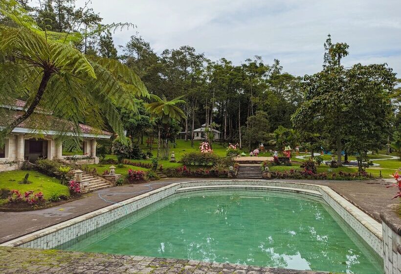 호텔 Tawangmangu Wonder Park